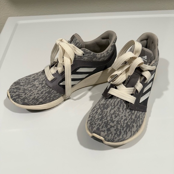 Adidas Women's Bounce Edge Lux - Picture 6 of 8